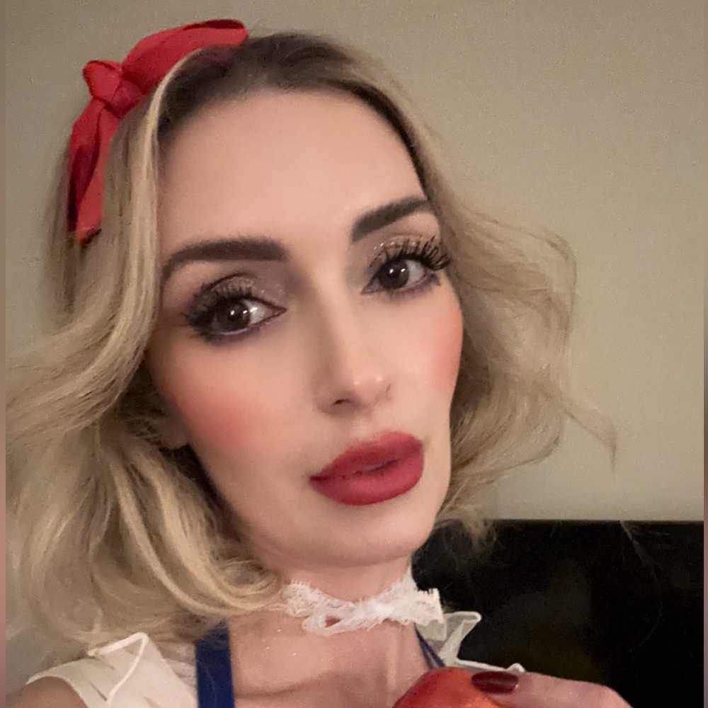 Meet your Posher, Yekaterina